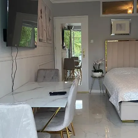 Gold Glamour Z Dwoma Sypialniami, Duzy Balkon Lägenhet *