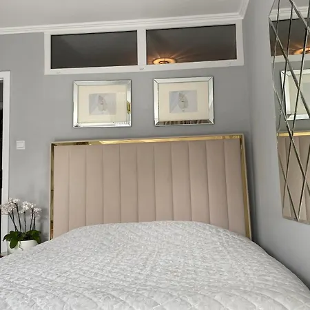 Gold Glamour Z Dwoma Sypialniami, Duzy Balkon 아파트 *