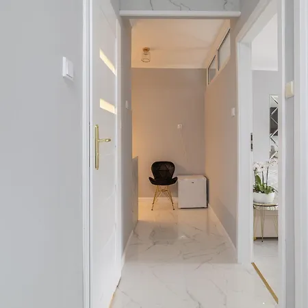 Gold Glamour Z Dwoma Sypialniami, Duzy Balkon 소포트