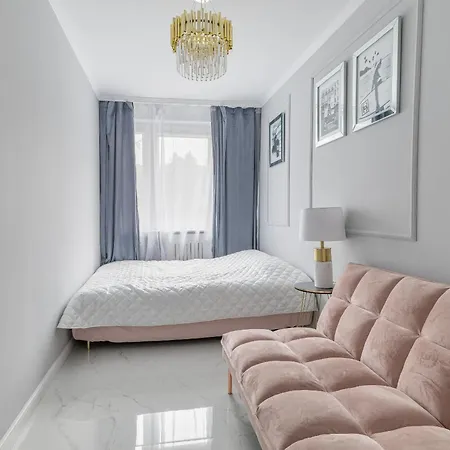 Gold Glamour Z Dwoma Sypialniami, Duzy Balkon