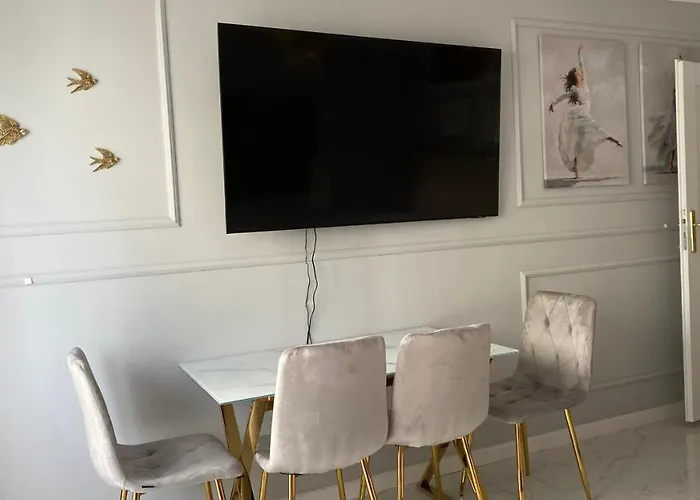 Gold Glamour Z Dwoma Sypialniami, Duzy Balkon 公寓